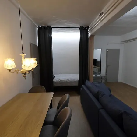 Emona - Old Town Apartamento *